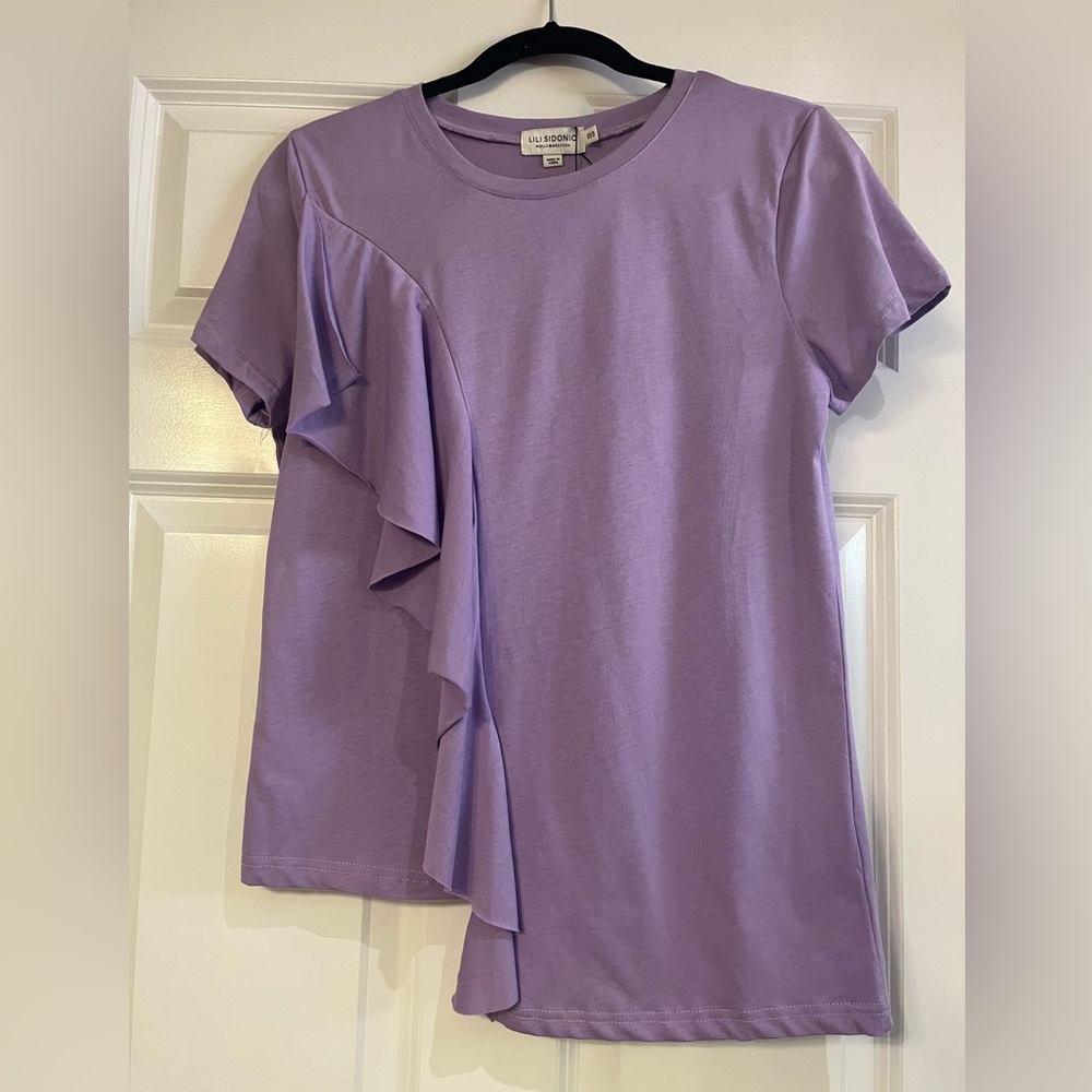 BNWT Lavender T-shirt, xs/s